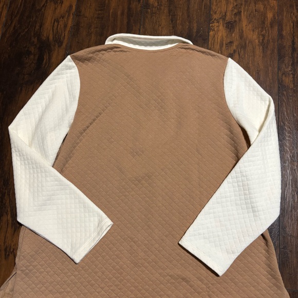 Women’s Croft and Barrow Quilted Quarter Zip Pullover Tan and White Size Large - Picture 4 of 5